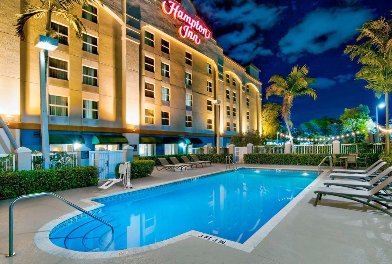 Hampton Inn Ft Lauderdale Airport North Cruise Port Fort Lauderdale Eksteriør billede