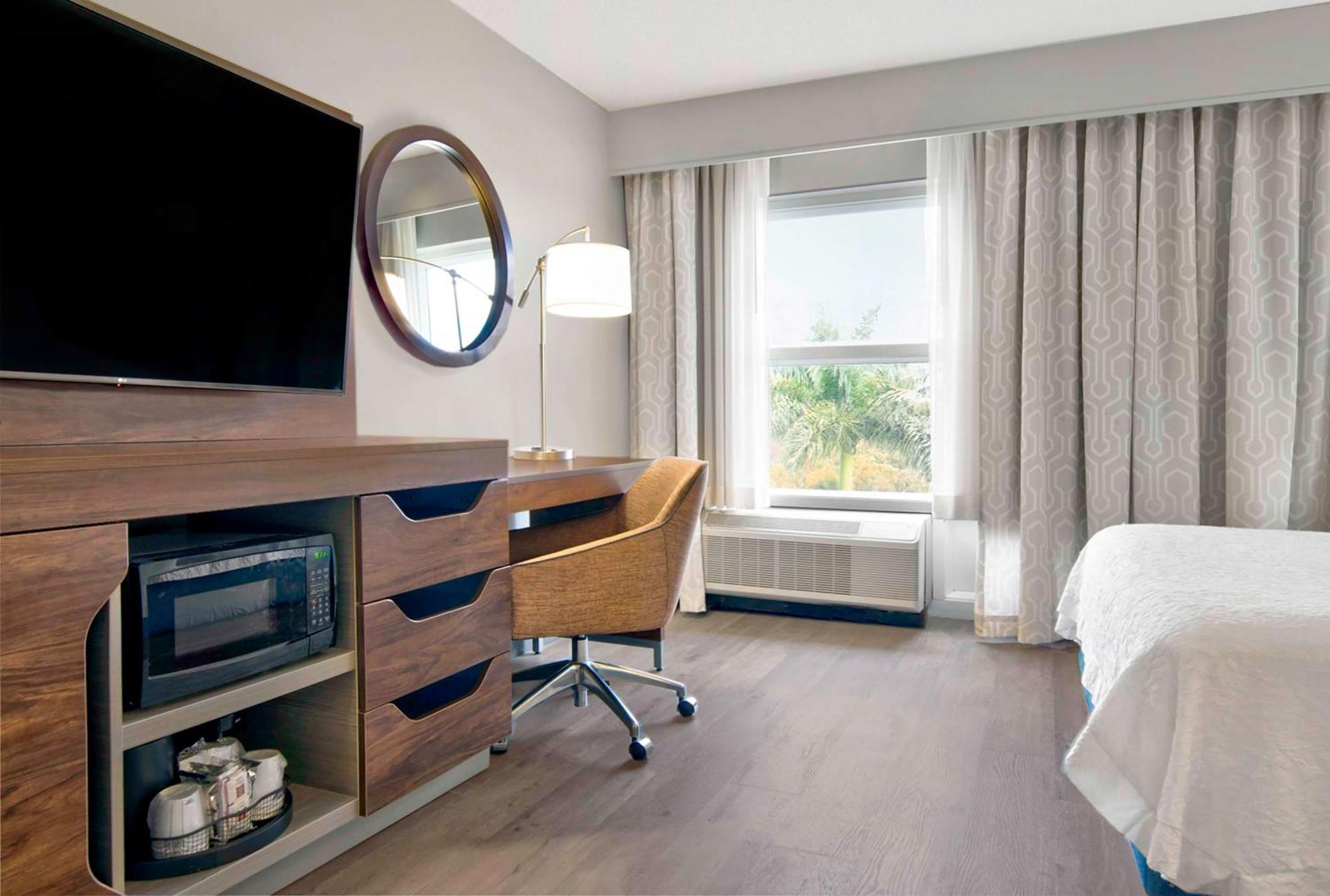 Hampton Inn Ft Lauderdale Airport North Cruise Port Fort Lauderdale Eksteriør billede