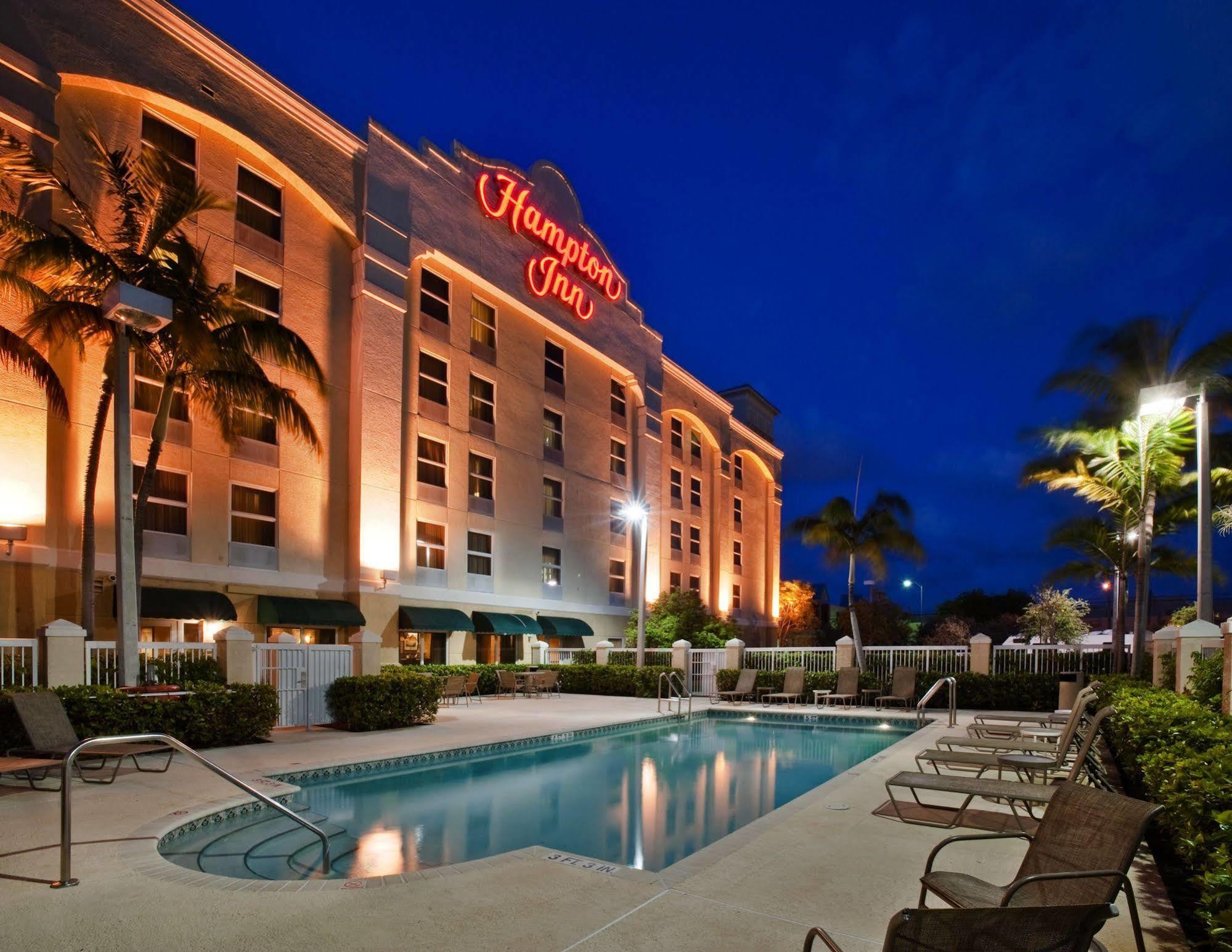 Hampton Inn Ft Lauderdale Airport North Cruise Port Fort Lauderdale Eksteriør billede